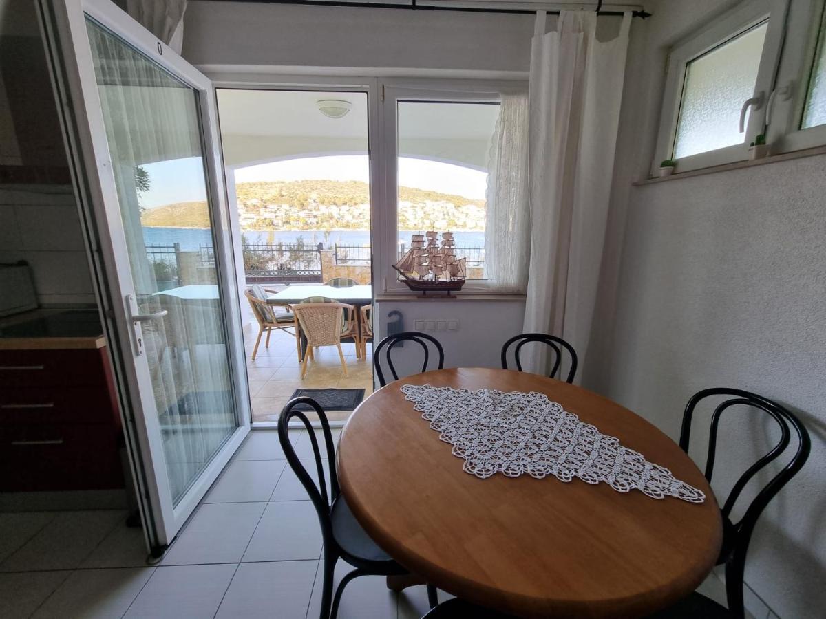 Villa Jana Apartments Trogir Extérieur photo